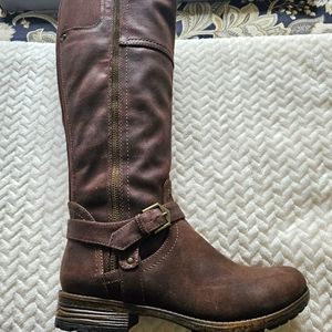 Ladies boots